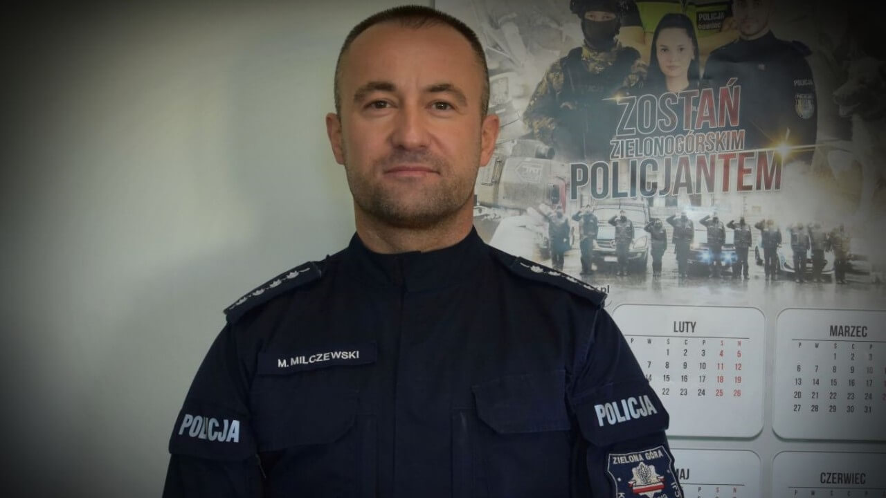 Pożar W Małomicach Policjant Uratował Sąsiadkę Z Płonącego Mieszkania